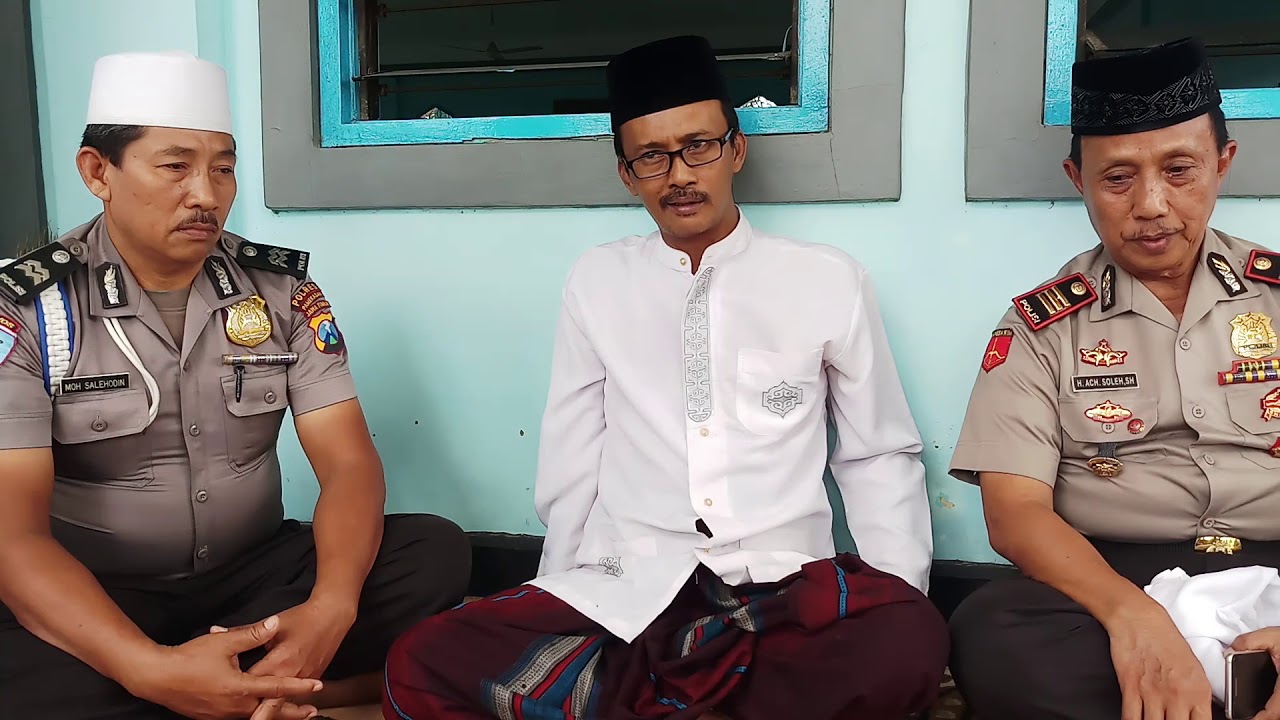 Kh.alwi sihab desa ceguk menolak berita hoax dan isu sara