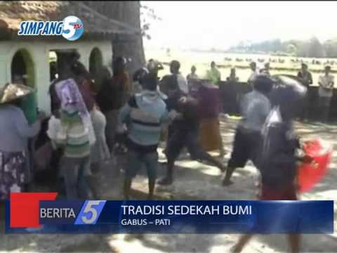 TRADISI SEDEKAH BUMI—BERITA 5 SIMPANG 5 TV TGL 5 SEPTEMBER 2015