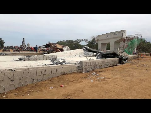 Berita Foto: Konstruksi Tol Pasuruan-Probolinggo Roboh