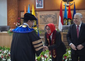 IPK 3,93, Politisi Dwi Ria Latifa Sah Dikukuhkan Sebagai Doktor Ilmu Hukum Universitas Pancasila