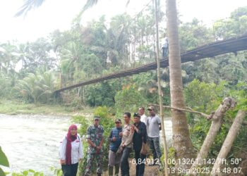 Jembatan Penghubung Dua Kecamatan di Lebak Rusak, Warga Minta Pemerintah Segera Perbaiki