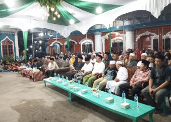 Tiga Anggota DPRD Langkat Hadiri Peringatan Maulid Nabi Muhammad SAW di Desa Pematang Tengah